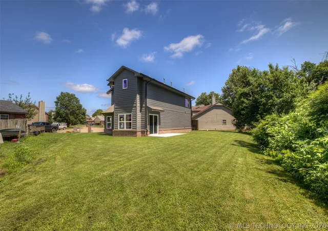 Photo 4 of Single family home for sale at 2601 W 65th Street S, Tulsa, OK 74132 | MLS# 2619223 | Listing updated on 2026-08-27