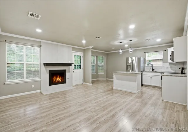 Photo 4 of Sale Pending at 514 W 148th Street S, Glenpool, OK 74033 | MLS# 2619187 | Listing updated on 2026-08-23