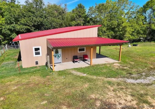 3rd image of 80300 S 4688 Rd, Stilwell, OK 74960 | MLS# 2619231