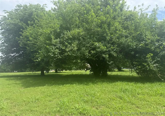 Photo 1 of Land for sale at Country Clb Cir, Muskogee, OK 74403 | MLS# 2619255 | Listing updated on 2026-05-26
