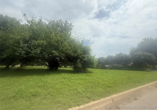Photo 3 of Land for sale at Country Clb Cir, Muskogee, OK 74403 | MLS# 2619255 | Listing updated on 2026-05-26