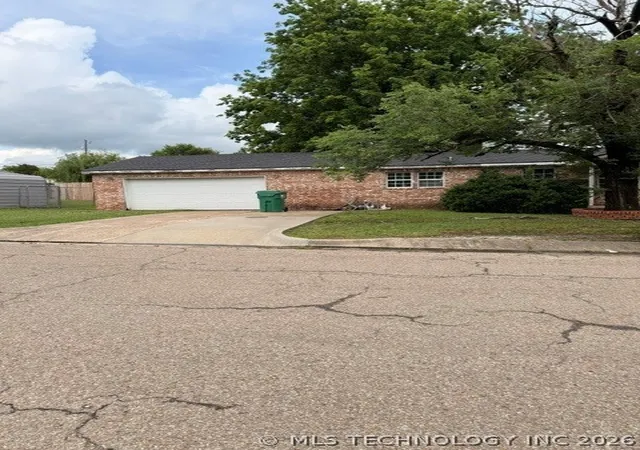 Photo 1 of Single family home for sale at 519 N Burnett St, Sapulpa, OK 74066 | MLS# 2619204 | Listing updated on 2026-08-20