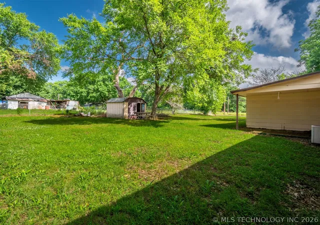 39th image of 350 Ne 4th St, Krebs, OK 74554 | MLS# 2619177