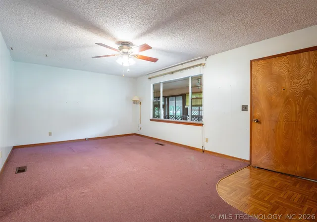 Homes for sale in Krebs, OK | 350 Ne 4Th St, Krebs, OK 74554 | MLS# 2619177