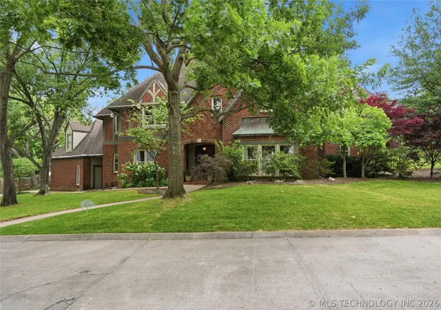 2nd image of 4011 S Yorktown Ave, Tulsa, OK 74105 | MLS# 2619257