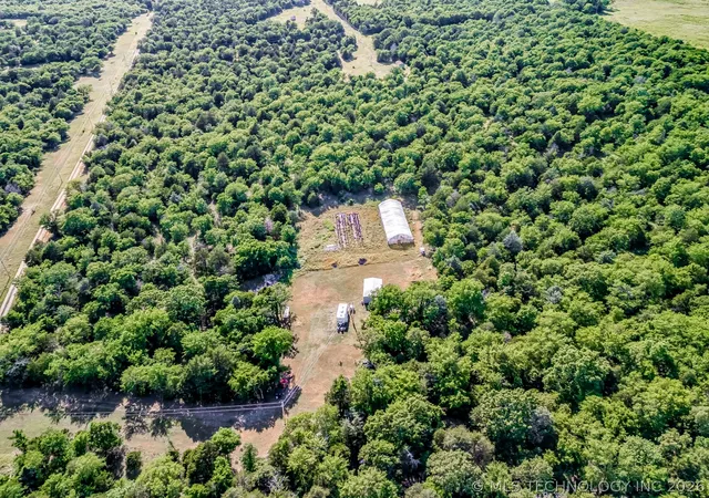 Homes for sale in Stigler, OK | 40219 E County Road 1219 Road S, Stigler, OK 74462 | MLS# 2617687