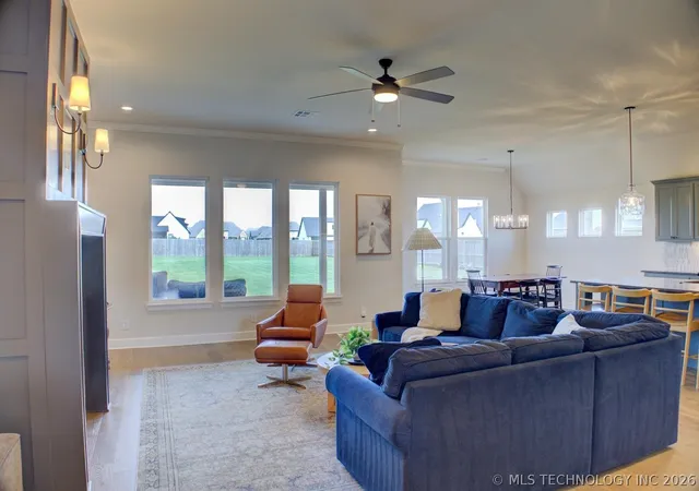 Homes for sale in Glenpool, OK | 16713 S 1St Eastavenue, Glenpool, OK 74033 | MLS# 2619297
