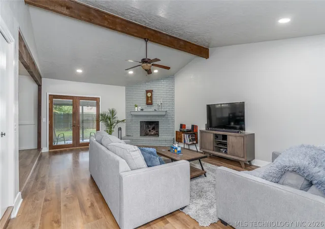 4th image of 805 W Albuquerque St, Broken Arrow, OK 74011 | MLS# 2619174
