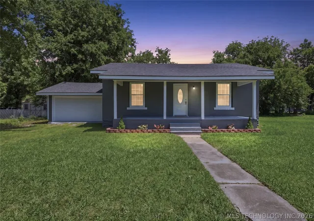 1st image of 916 Columbus, Muskogee, OK 74401 | MLS# 2618677
