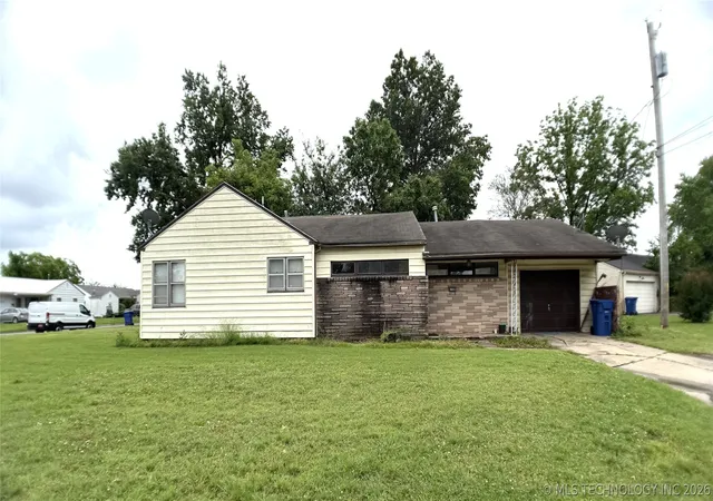 1st image of 201 Circle Dr Nw, Miami, OK 74354 | MLS# 2619431
