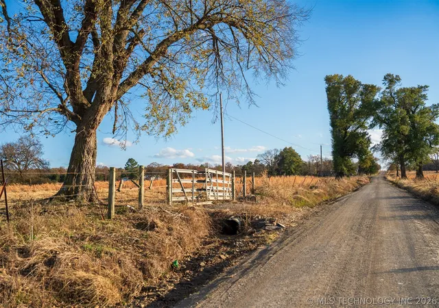 66th image of 140 S County Road 4440, Mc Curtain, OK 74944 | MLS# 2619451