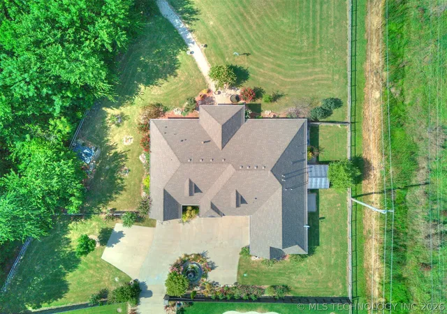 Photo 3 of Single family home for sale at 8018 N 144th Avenue E, Owasso, OK 74055 | MLS# 2619402 | Listing updated on 2026-09-16