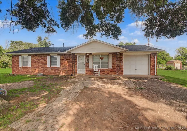 1st image of 102963 N Center St, Checotah, OK 74426 | MLS# 2619274