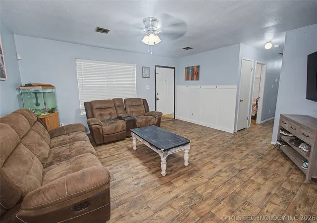 3rd image of 102963 N Center St, Checotah, OK 74426 | MLS# 2619274