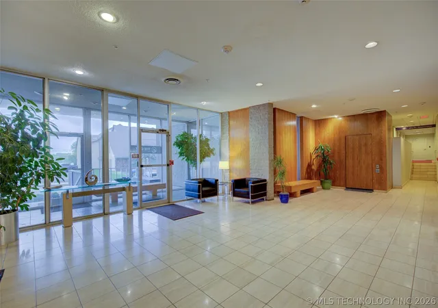 3rd image of 1502 S Boulder Ave #20B, Tulsa, OK 74119 | MLS# 2618774