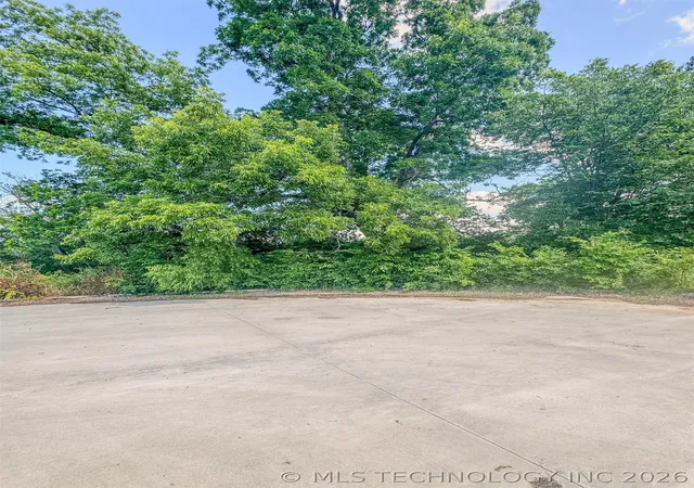 3rd image of 4711 Kimberly Rd, Durant, OK 74701 | MLS# 2619251