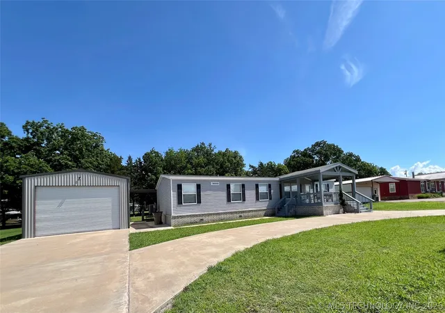 Photo 2 of Manufactured home for sale at 14068 Pond View Dr, Kingston, OK 73439 | MLS# 2619427 | Listing updated on 2026-08-23