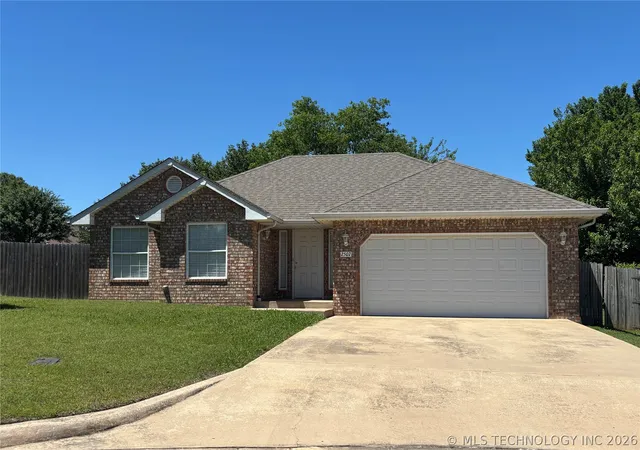 Homes for sale in Ardmore, OK | 2507 Tanglewood Ct, Ardmore, OK 73401 | MLS# 2619579