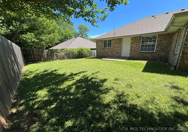 Homes for sale in Ardmore, OK | 2507 Tanglewood Ct, Ardmore, OK 73401 | MLS# 2619579