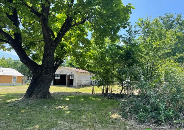 Homes for sale in Ada, OK | 325 N Bluff St, Ada, OK 74820 | MLS# 2619585