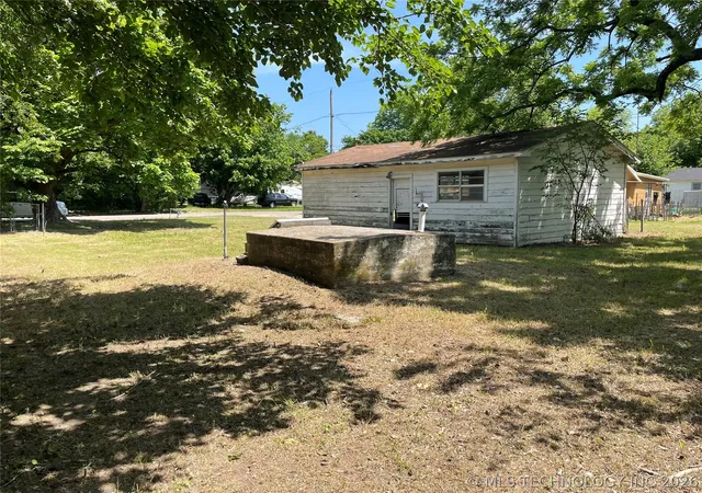 Homes for sale in Ada, OK | 325 N Bluff St, Ada, OK 74820 | MLS# 2619585