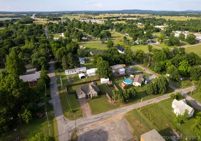 34th image of 338 W 7th, Kiowa, OK 74553 | MLS# 2619641
