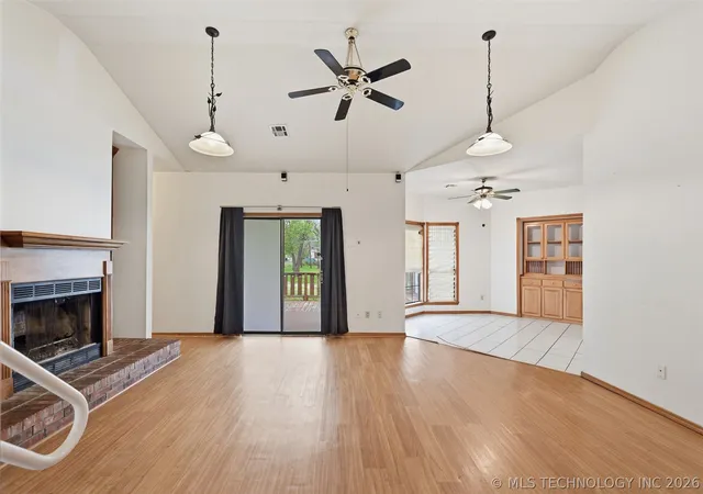 Homes for sale in Sulphur, OK | 1726 Lakeview Dr, Sulphur, OK 73086 | MLS# 2613531