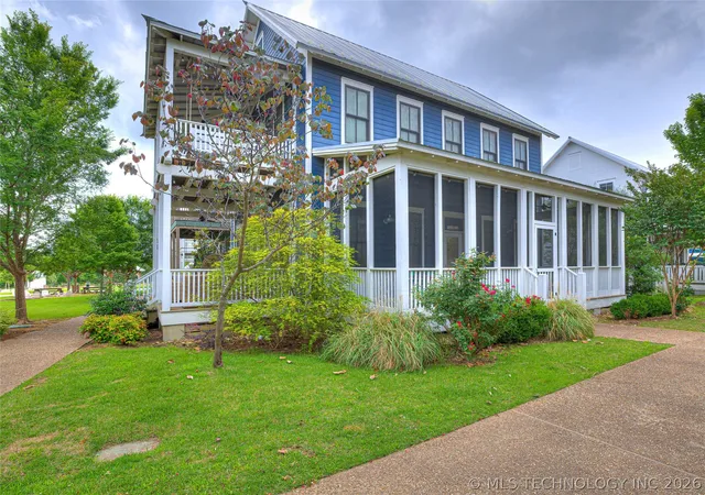 Photo 3 of Single family home for sale at 35 Center Ln, Carlton Landing, OK 74432 | MLS# 2618611 | Listing updated on 2026-08-01