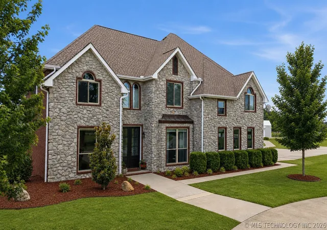 Photo 2 of Single family home for sale at 5868 West 493, Pryor, OK 74361 | MLS# 2619674 | Listing updated on 2026-08-20