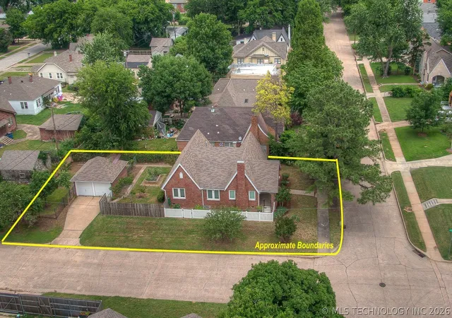 3rd image of 1248 S Atlanta Pl, Tulsa, OK 74104 | MLS# 2619381