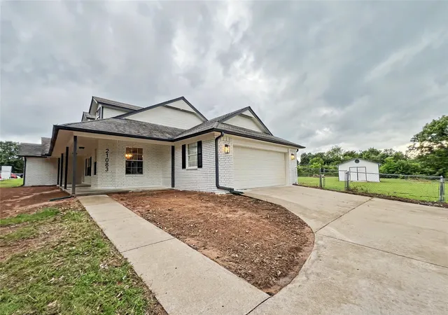 Photo 75 of Single family home for sale at 21083 S Forrest Dr, Tahlequah, OK 74464 | MLS# 2619710 | Listing updated on 2026-08-20
