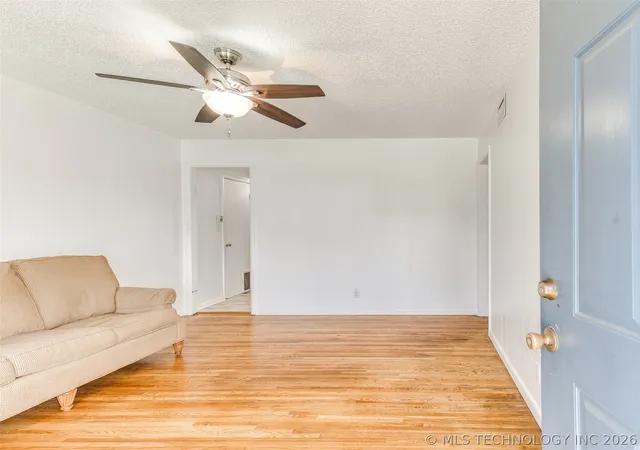 3rd image of 2425 W 49Th St, Tulsa, OK 74107 | MLS# 2618665