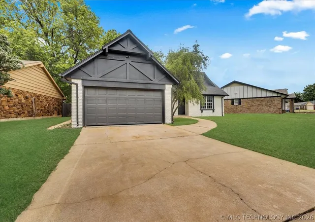 Homes for sale in Tulsa, OK | 9815 E 29Th St, Tulsa, OK 74129 | MLS# 2618715