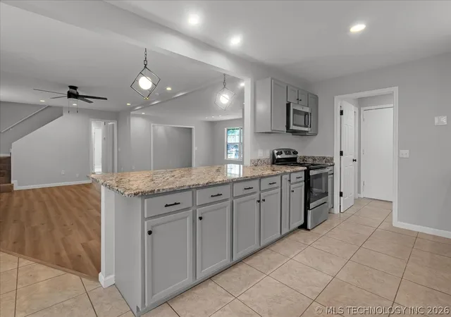 Photo 4 of Single family home for sale at 9815 E 29th Street, Tulsa, OK 74129 | MLS# 2618715 | Listing updated on 2026-08-20