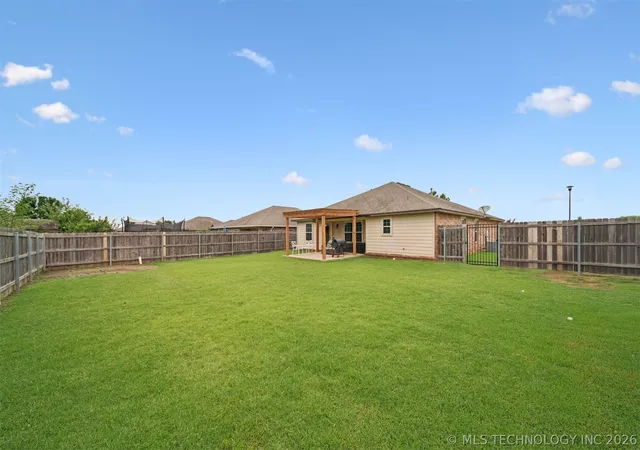Homes for sale in Collinsville, OK | 13176 E 133rd St, Collinsville, OK 74021 | MLS# 2619725