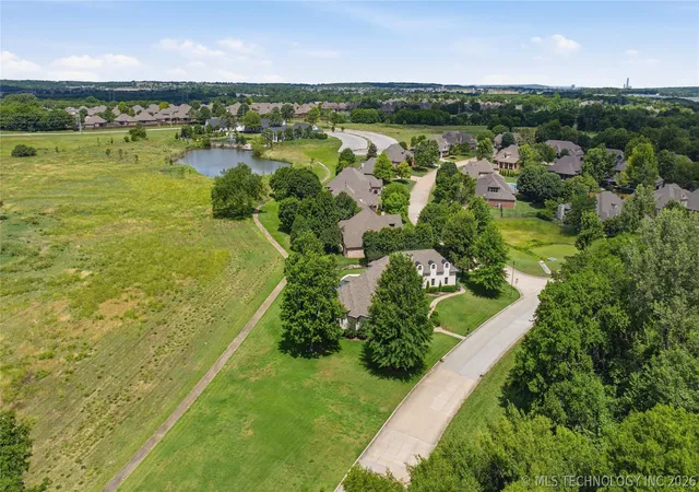 Photo 5 of Sale Pending at 14832 S 53rd Eastavenue, Bixby, OK 74008 | MLS# 2619001 | Listing updated on 2026-08-27