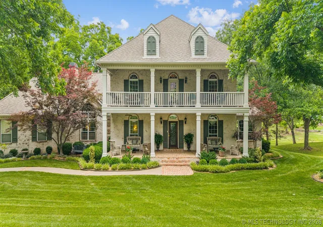 Photo 2 of Single family home for sale at 9835 E Shadowlake Dr, Claremore, OK 74017 | MLS# 2619428 | Listing updated on 2026-08-20
