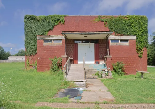 Photo 3 of Single family home for sale at 202 Goodnight, Panama, OK 74951 | MLS# 2619762 | Listing updated on 2026-06-01