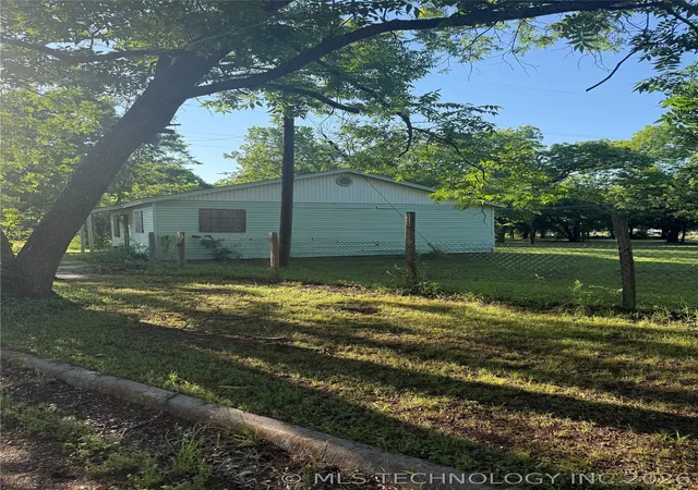 2nd image of 201 4th Ave Se, Ardmore, OK 73401 | MLS# 2619774