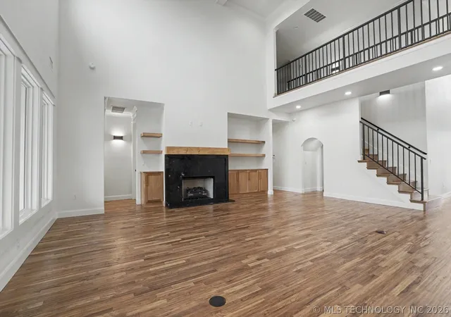 Photo 4 of Sale Pending at 17298 E 45th Place, Tulsa, OK 74134 | MLS# 2619747 | Listing updated on 2026-08-20