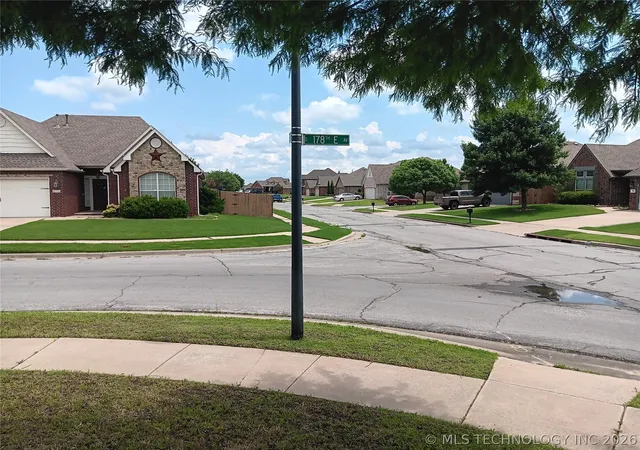 3rd image of 4734 S 178Th Eastavenue, Tulsa, OK 74134 | MLS# 2619791