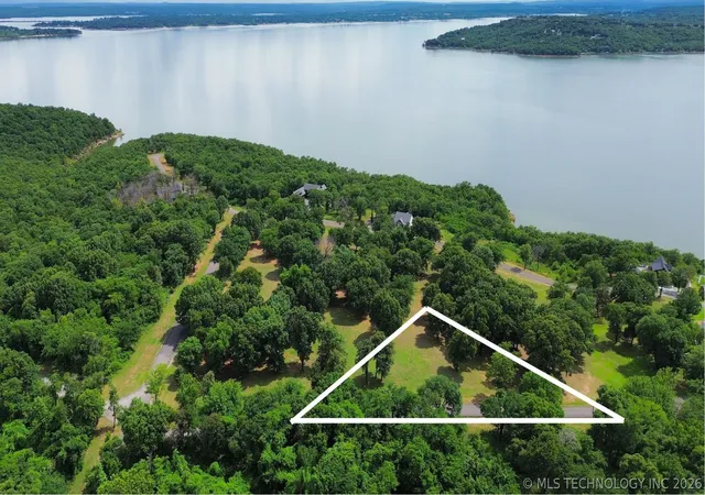 1st image of 204 Patriot Pointe, Eufaula, OK 74432 | MLS# 2619652