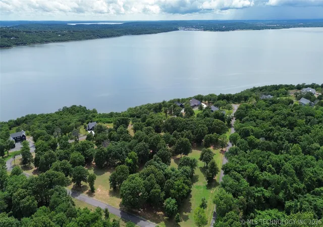 2nd image of 204 Patriot Pointe, Eufaula, OK 74432 | MLS# 2619652
