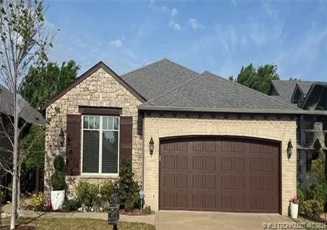 Homes for sale in Tulsa, OK | 8434 S Phoenix Pl, Tulsa, OK 74132 | MLS# 2619801