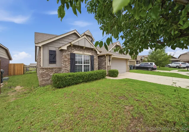 Homes for sale in Owasso, OK | 14506 E 111th Pl N, Owasso, OK 74055 | MLS# 2619562