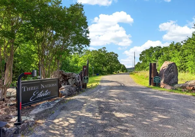 2nd image of 216 Three Nations Dr, Stigler, OK 74462 | MLS# 2619828