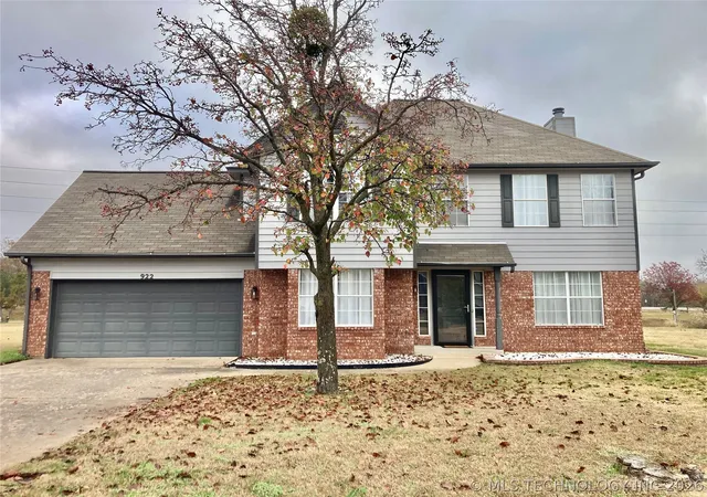 2nd image of 922 W Seminole St, Tulsa, OK 74127 | MLS# 2619328