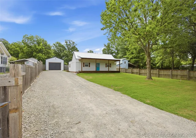 Homes for sale in Eufaula, OK | 168 Kiamichi, Eufaula, OK 74432 | MLS# 2619259