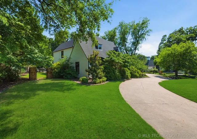 Photo 3 of Single family home for sale at 1708 E 30th Street, Tulsa, OK 74114 | MLS# 2619843 | Listing updated on 2026-08-28