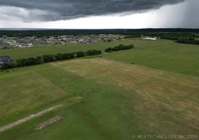 12th image of 001 S Yale Ave, Bixby, OK 74008 | MLS# 2619684